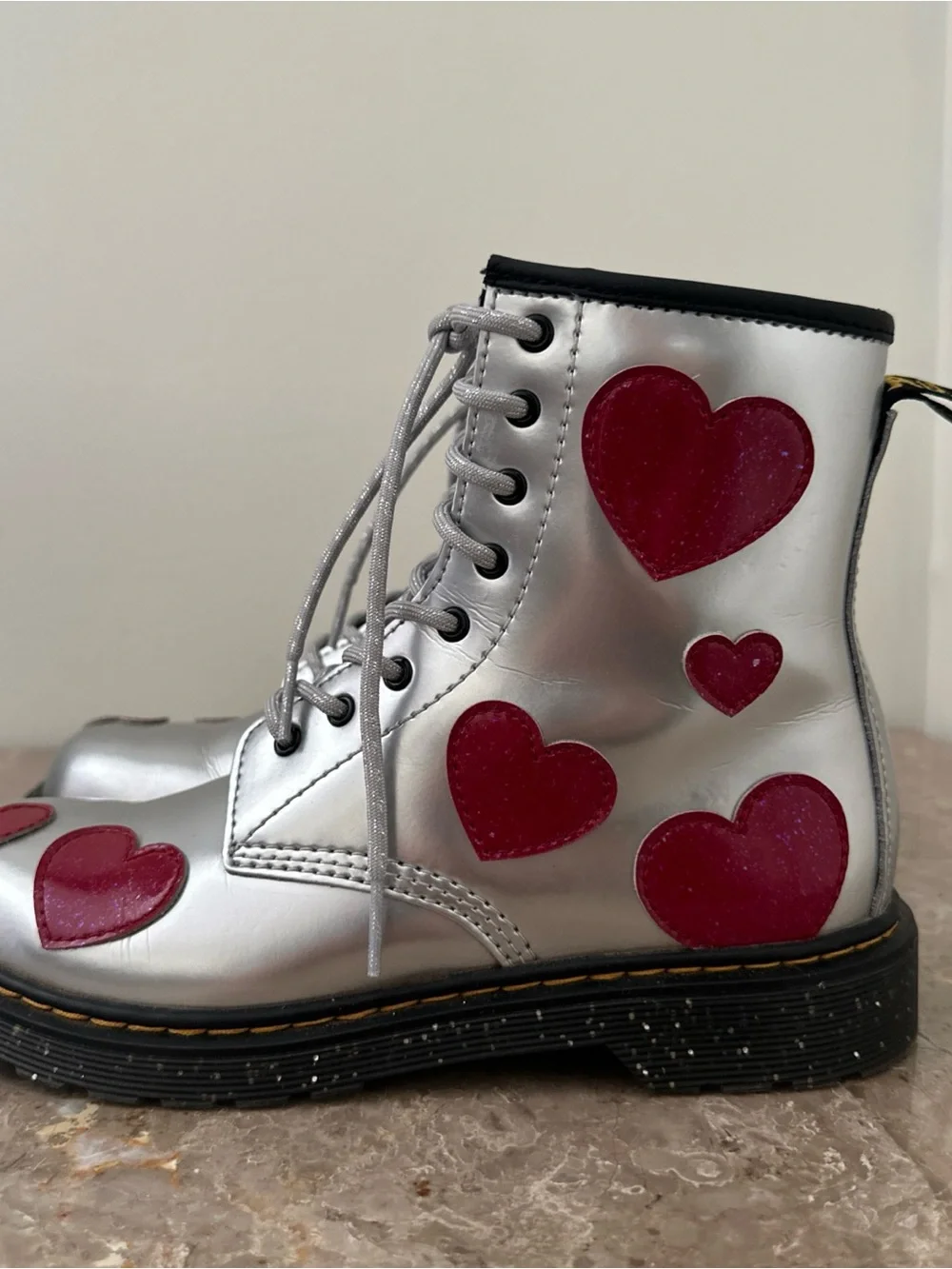 Womens Dr. Martens Boots Metallic Silver w/ Hearts Zipper Side Sz 6 Valentines - Picture 8 of 10